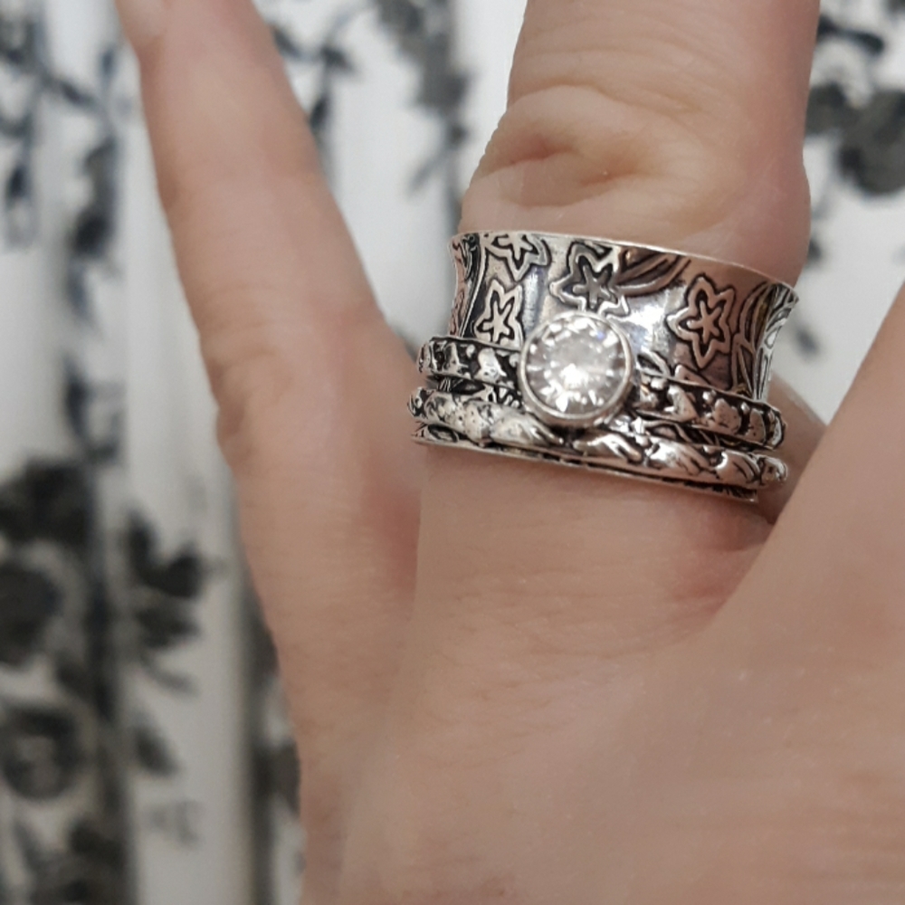 New White Topaz 925 Silver Spinner Meditation Ring.